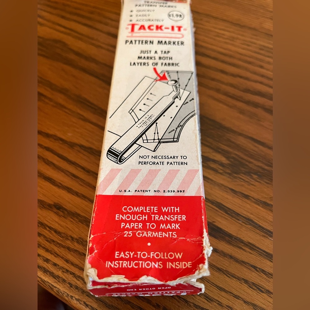“Tack It” Pattern Markers (Set of 2) - Picture 4 of 6